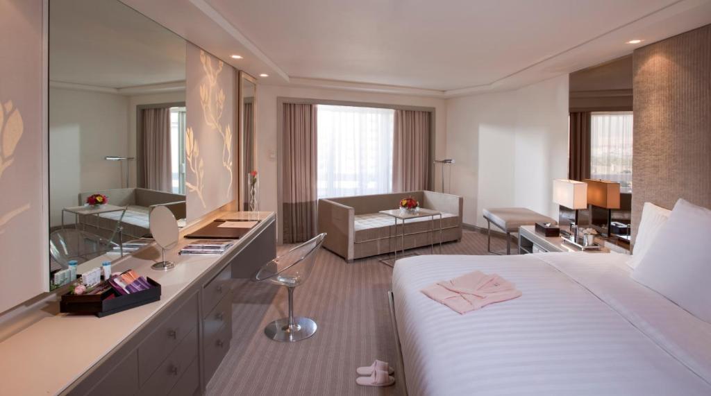Midas Hotel And Casino Пасай Екстериор снимка
